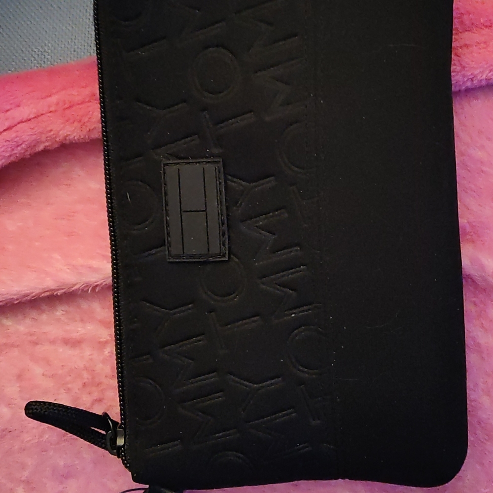 Tommy Hilfiger clutch/wallet